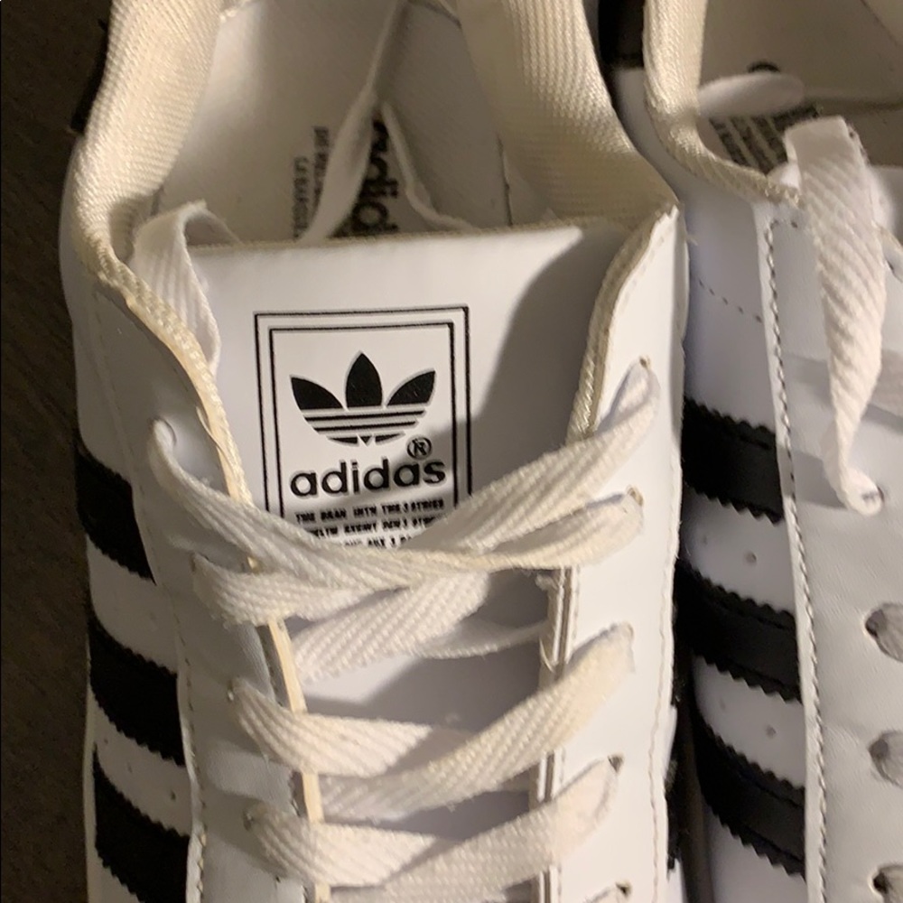 ππ HOST PICK ππ Adidas Shoes / Womenβs Sneakers - Picture 2 of 7